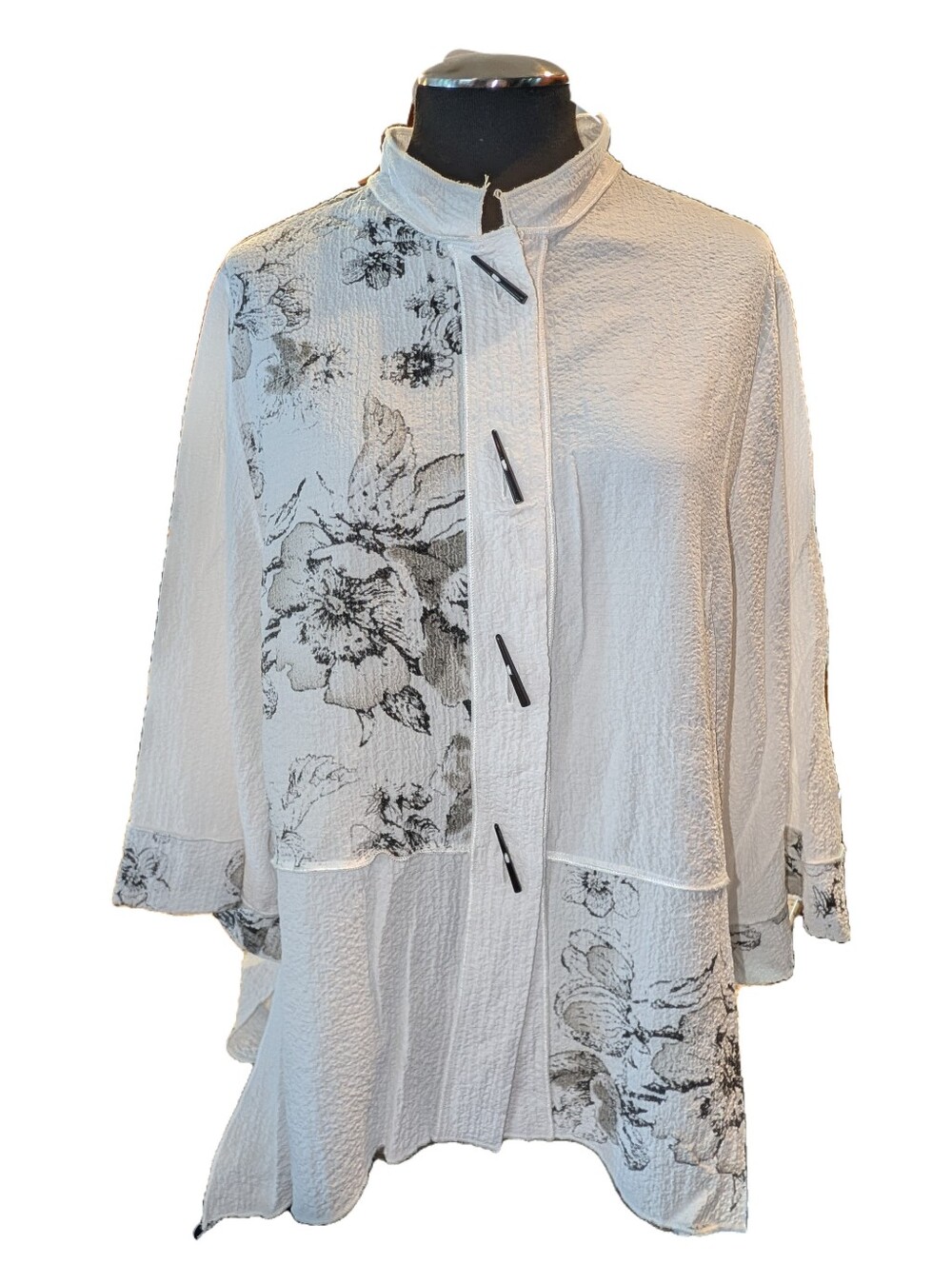 Moonlight Button Down Flowy Top, size XL